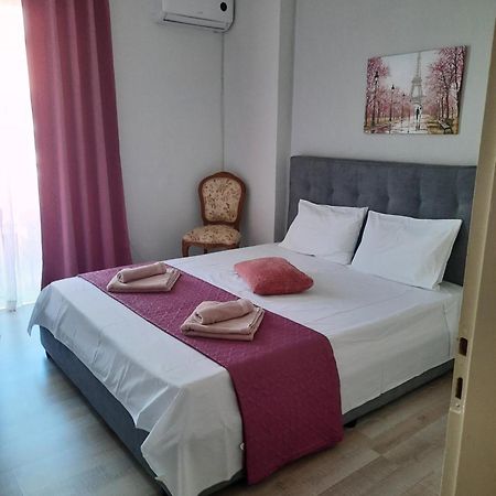 Villys Apartment Каламата Экстерьер фото
